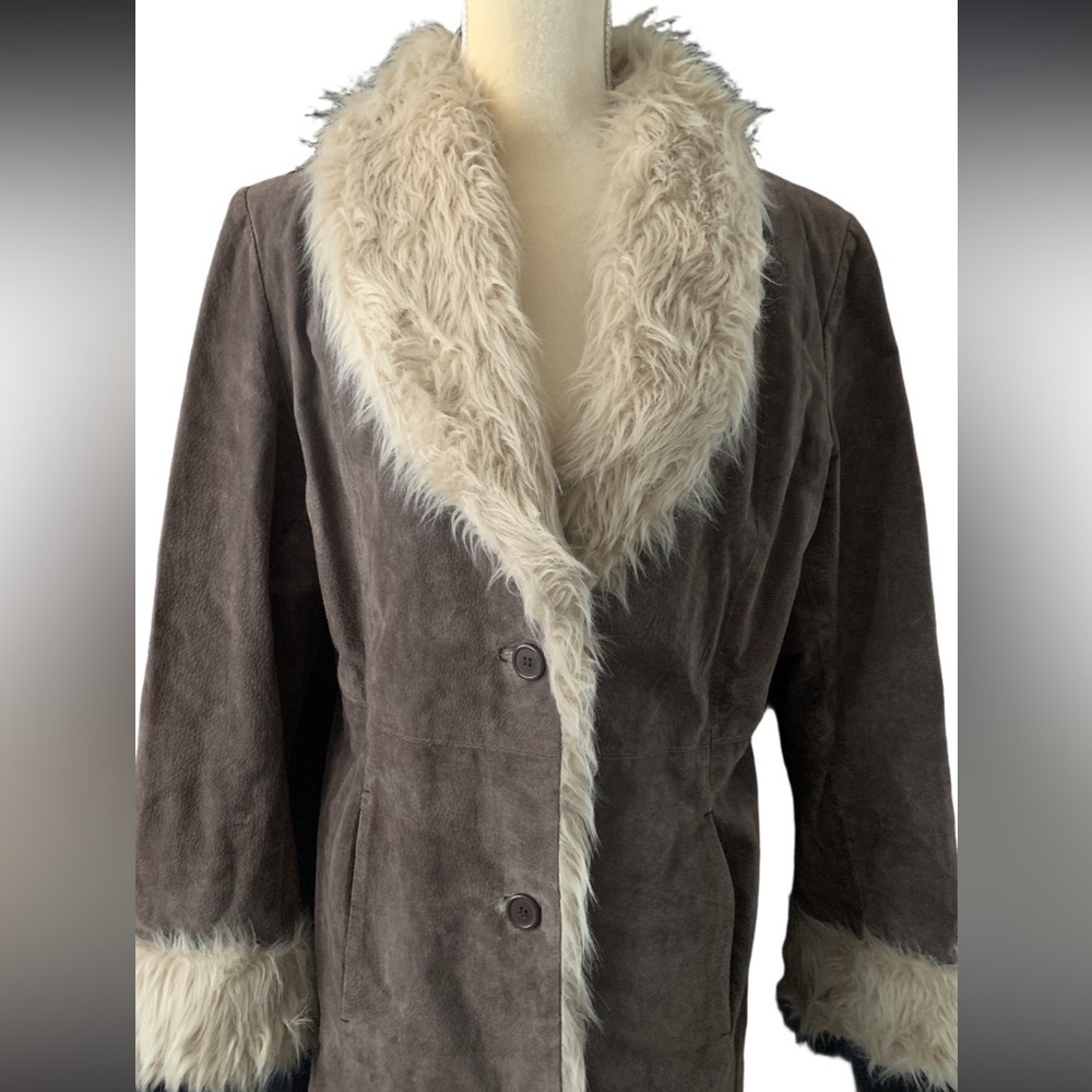 Wilsons Leather Maxima Penny Lane Brown Suede Coat with Faux Fur Trim - Picture 5 of 12